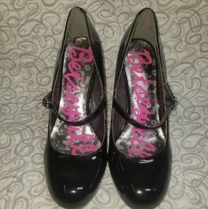 Betsey Johnson Betseyville 👄 black mary janes W10